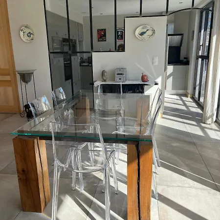 Apartment Standing Bord Sorgue